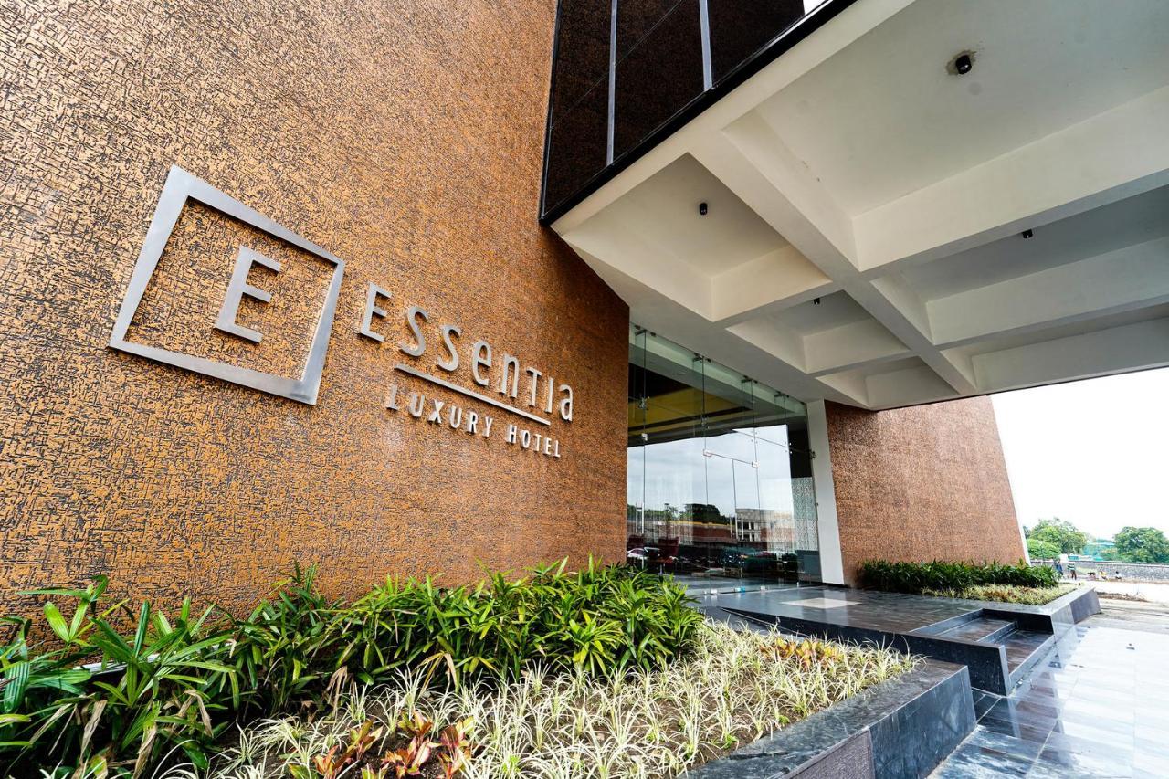 Essentia Luxury Hotel Indore Bagian luar foto